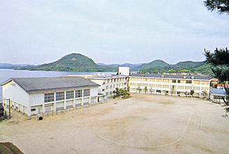 京丹後市立久美浜小学校